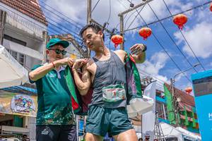 BIB: 160
                            <button type="button" onclick="openModal(21758600)" class="btn btn-primary btn-sm float-right btn-popup" data-toggle="modal" data-target=".modal-high-quality">
                        <i class="fas fa-shopping-cart"></i> Add to Cart
                    </button>
                                            <button type="button" onclick="isThisMe(21758600, true)" class="btn btn-success btn-sm float-right btn-popup btn-isme hidden" data-toggle="tooltip" data-placement="bottom" title="นี่คือรูปของคุณใช่ไหม คลิกที่นี่เพื่อเอาเข้าอัลบั้ม">
                        <i class="fas fa-plus"></i> Add to album
                    </button>
                    <button type="button" onclick="isThisMe(21758600, false)" class="btn btn-warning btn-sm float-right btn-popup btn-isnotme hidden">
                        <i class="fas fa-ban"></i> Remove from album
                    </button>